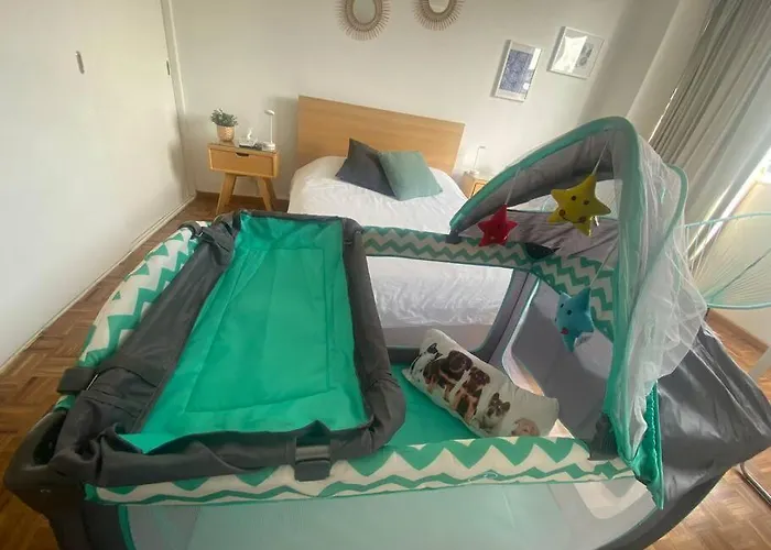 Delightful 4br Cozy Heart Of Artist District Apartamento *