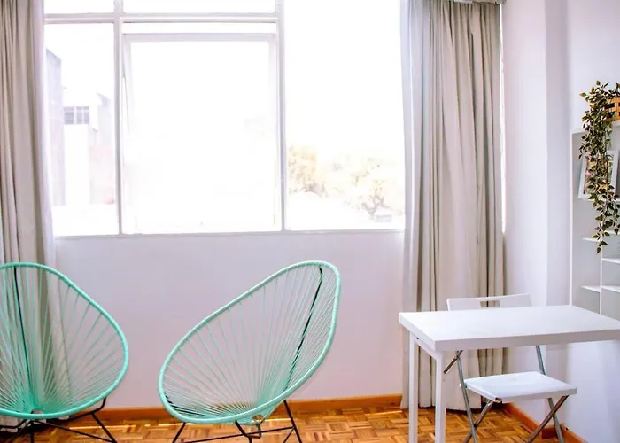 Delightful 4br Cozy Heart Of Artist District *