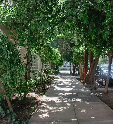 Delightful 4br Cozy Heart Of Artist District Apartamento