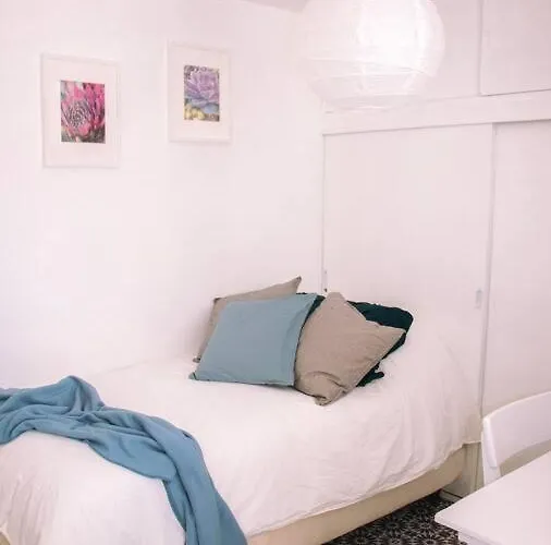 Delightful 4br Cozy Heart Of Artist District Apartamento *